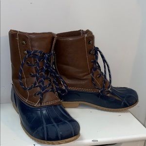 London Fog Duck Boots